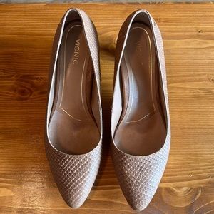 Vionic Women's Snakeskin Pattern Heels in Brown